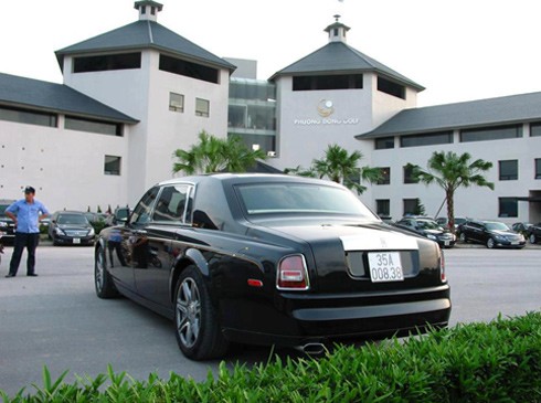 Rolls-Royce Phantom Year of the Dragon thường xuyên cùng chủ nhân lên Hà Nội.